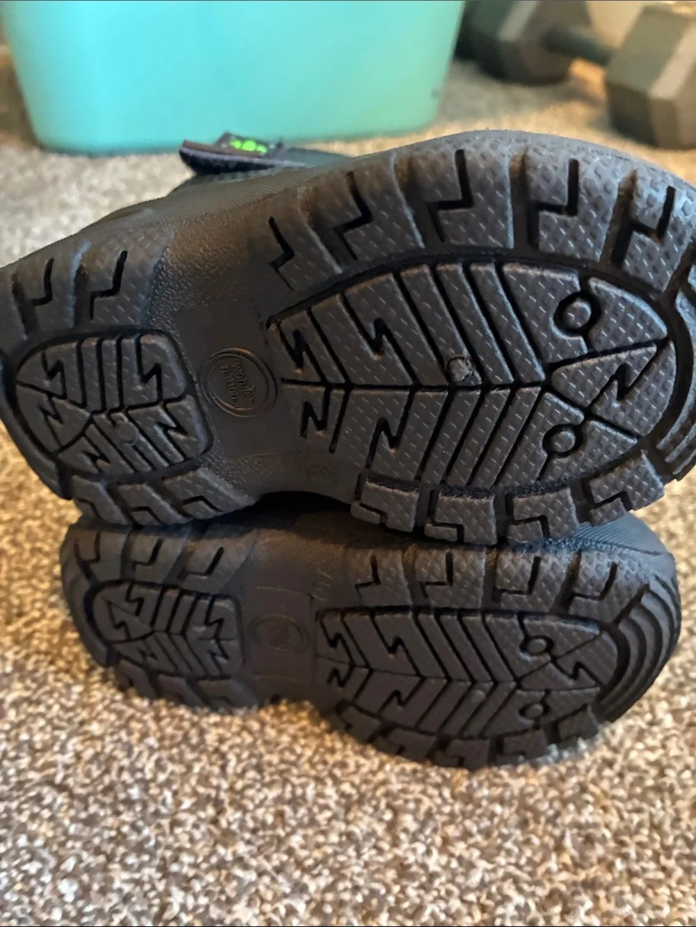 Wonder Nation Kids Winter Boots - Gray and green size 6
